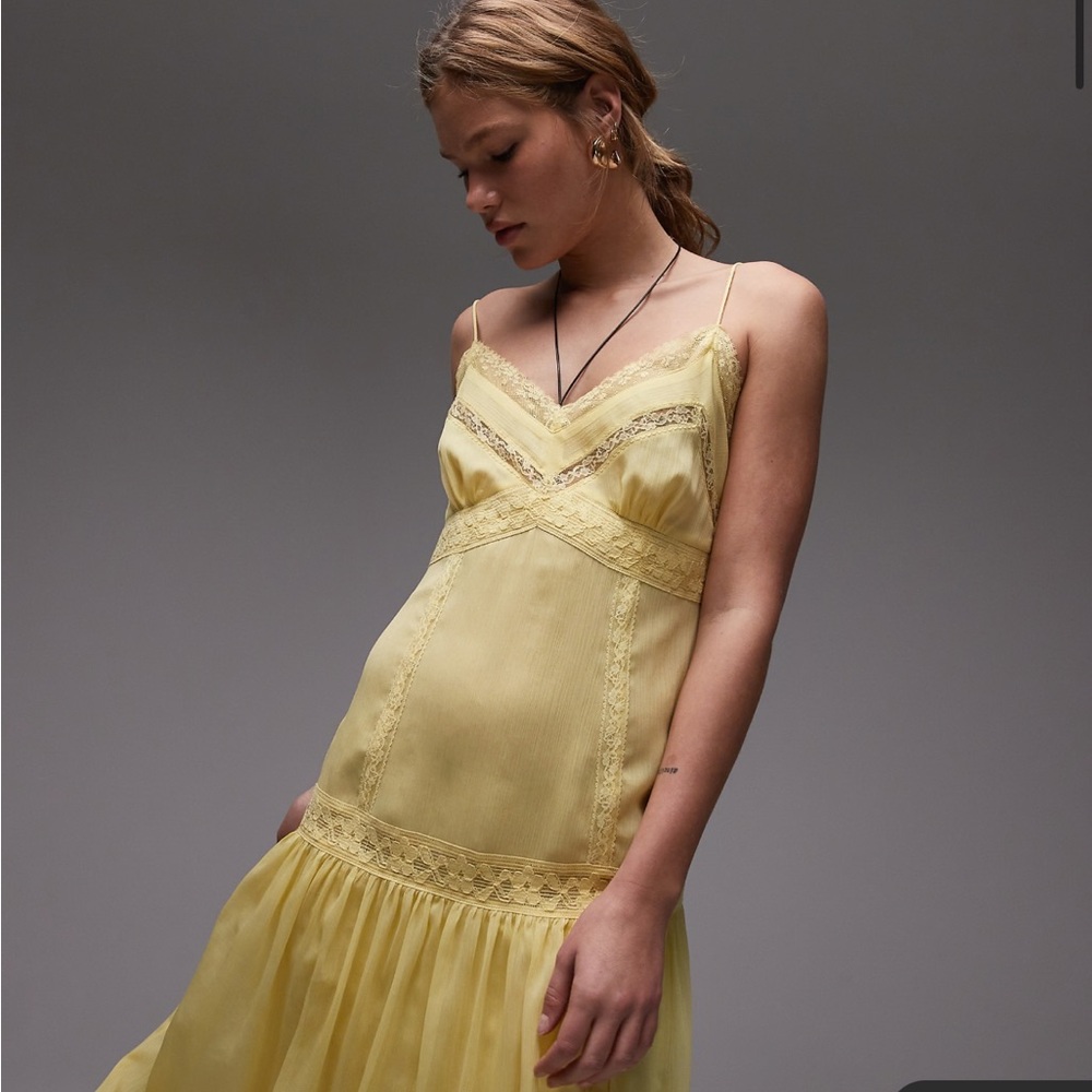 Elegant Yellow Lace Trim Dress